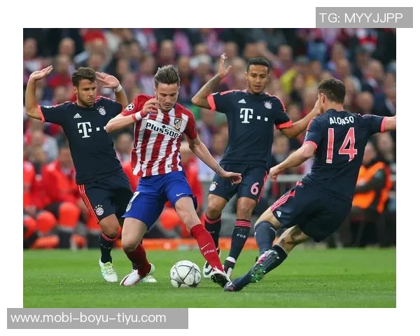 南美媒体报道拜仁曼联马竞争夺17岁厄瓜多尔中场新星卡斯蒂略